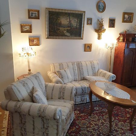 Gaestewohnung Elegance Halle  ภายนอก รูปภาพ