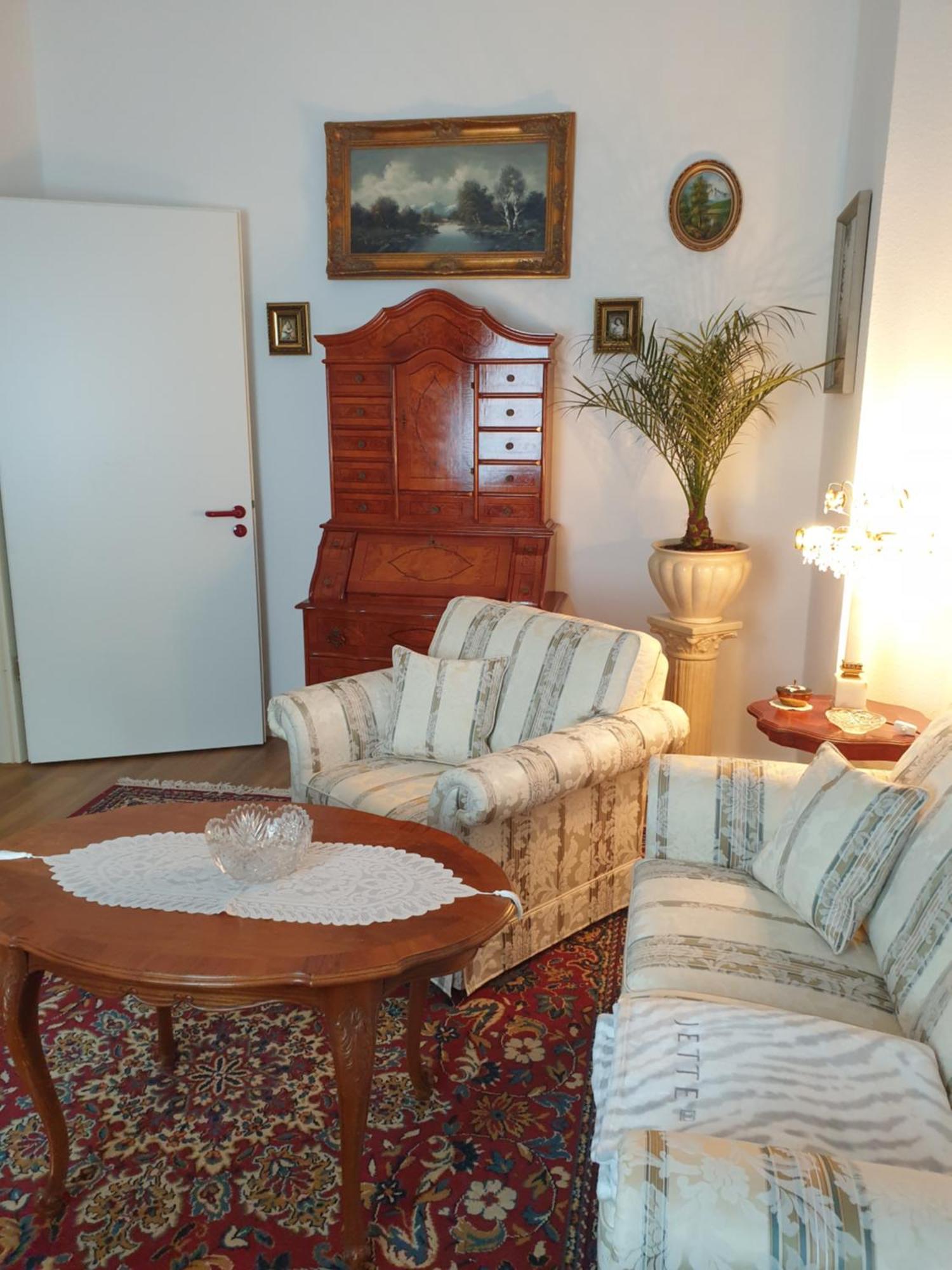 Gaestewohnung Elegance Halle  ภายนอก รูปภาพ